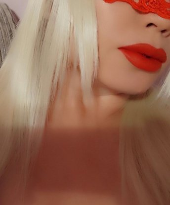 Живу в Москве и готова подарить тебе незабываемые моменты страсти и удовольствия. Мои услуги непревзойденны - от нежных эротических массажей до более интимных воспоминаний. Уверен, мои фото искусно раскроют все мои прелести. Не веришь? Посмотри на них и узнай, что значит настоящая женская красота. Обрати внимание на отзывы, они говорят о моей непревзойденной мастерстве.💋💕 Не упусти возможность окунуться в мир наслаждений со мной. 4137, 37 лет