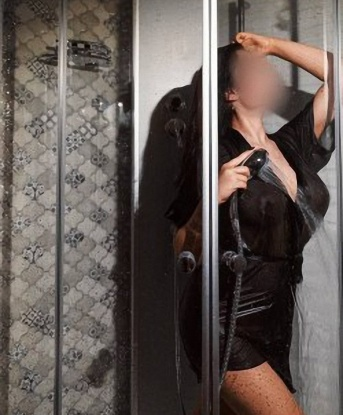 Обворожительная брюнетка приглашает к себе в гости на незабываемое свидание. Подарю тебе море удовольствия и страсти. 9452, 24 года